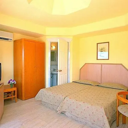 Onura Village 3*